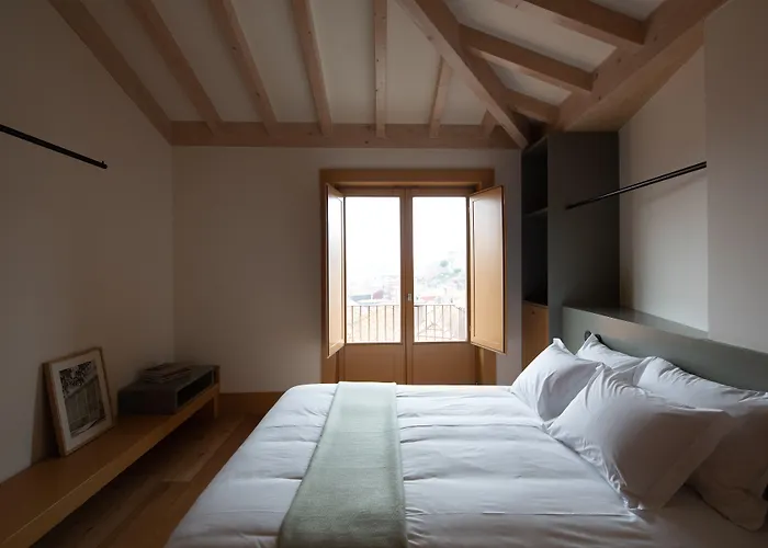 Na Travessa Suites Porto