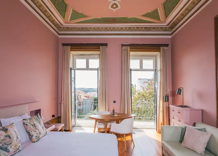 Menina Colina Guesthouse Porto